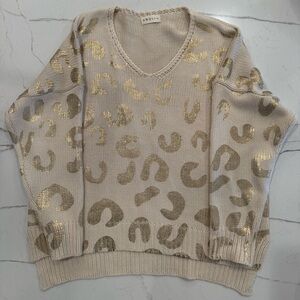 AMOLI Sweater, Size S/M, Like New